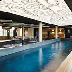 Hotel Tribe