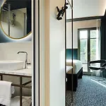Tribe Hotel 4*